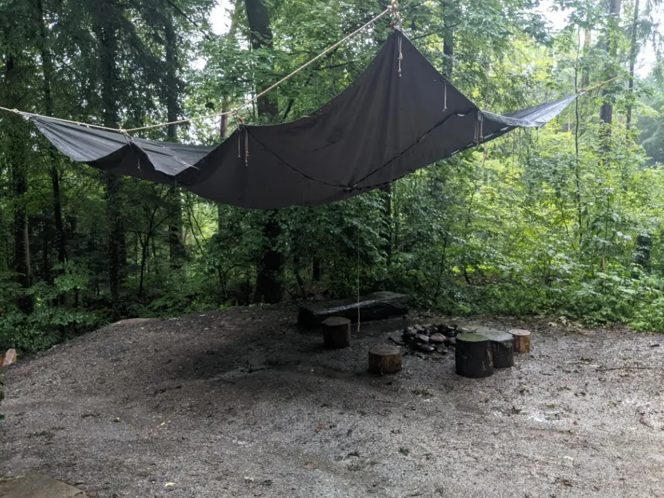 Behelfsmässiger Unterstand