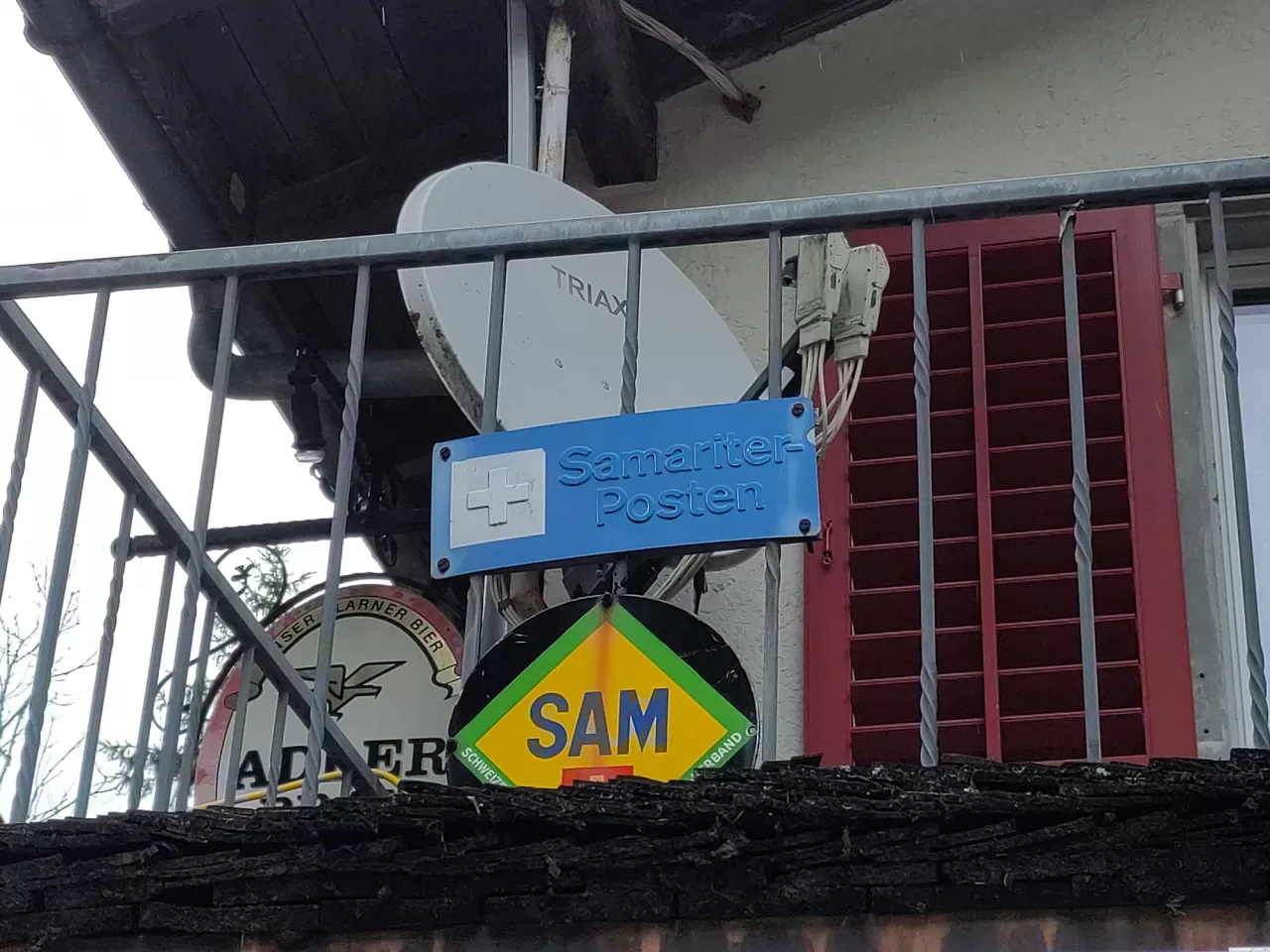 Schild "Samariter Posten" am Bergrestaurant Aeschen